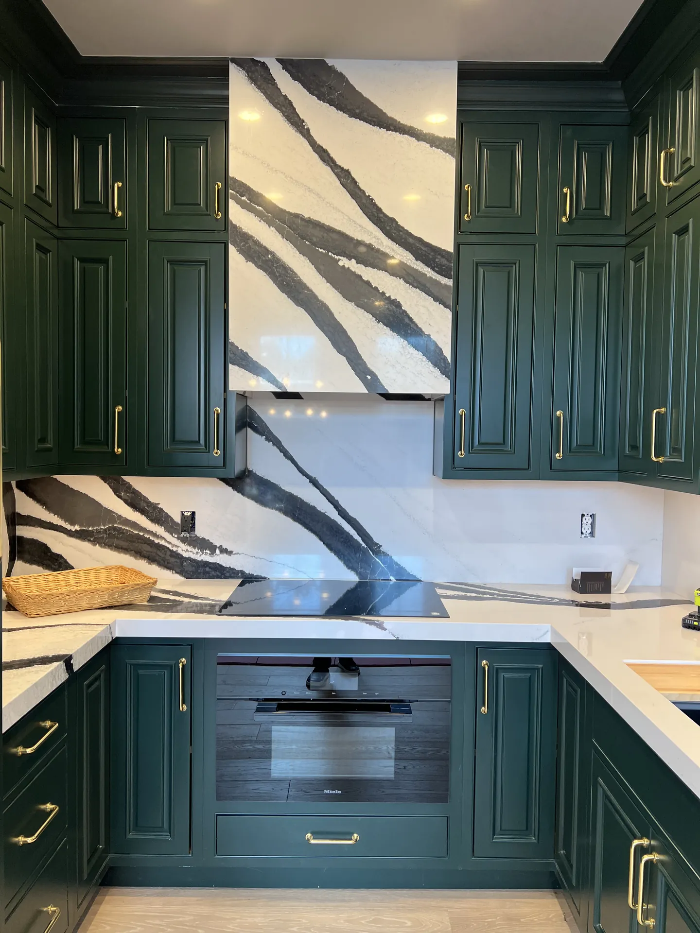 Kitchen remodel in Washington, DC by Kitchen Design Center