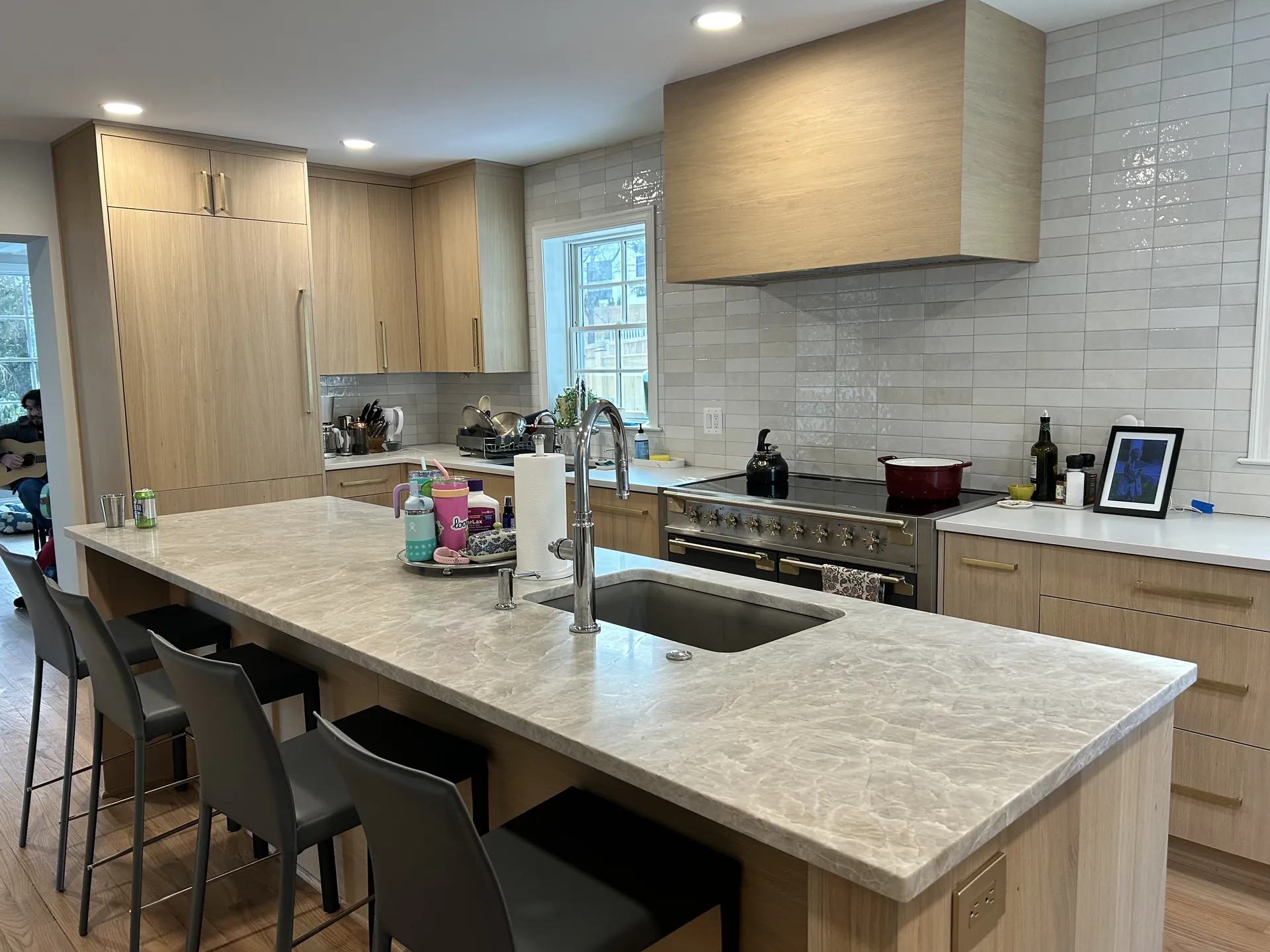 Kitchen cabinets, countertops & tile in Bethesda, MD by Kitchen Design Center