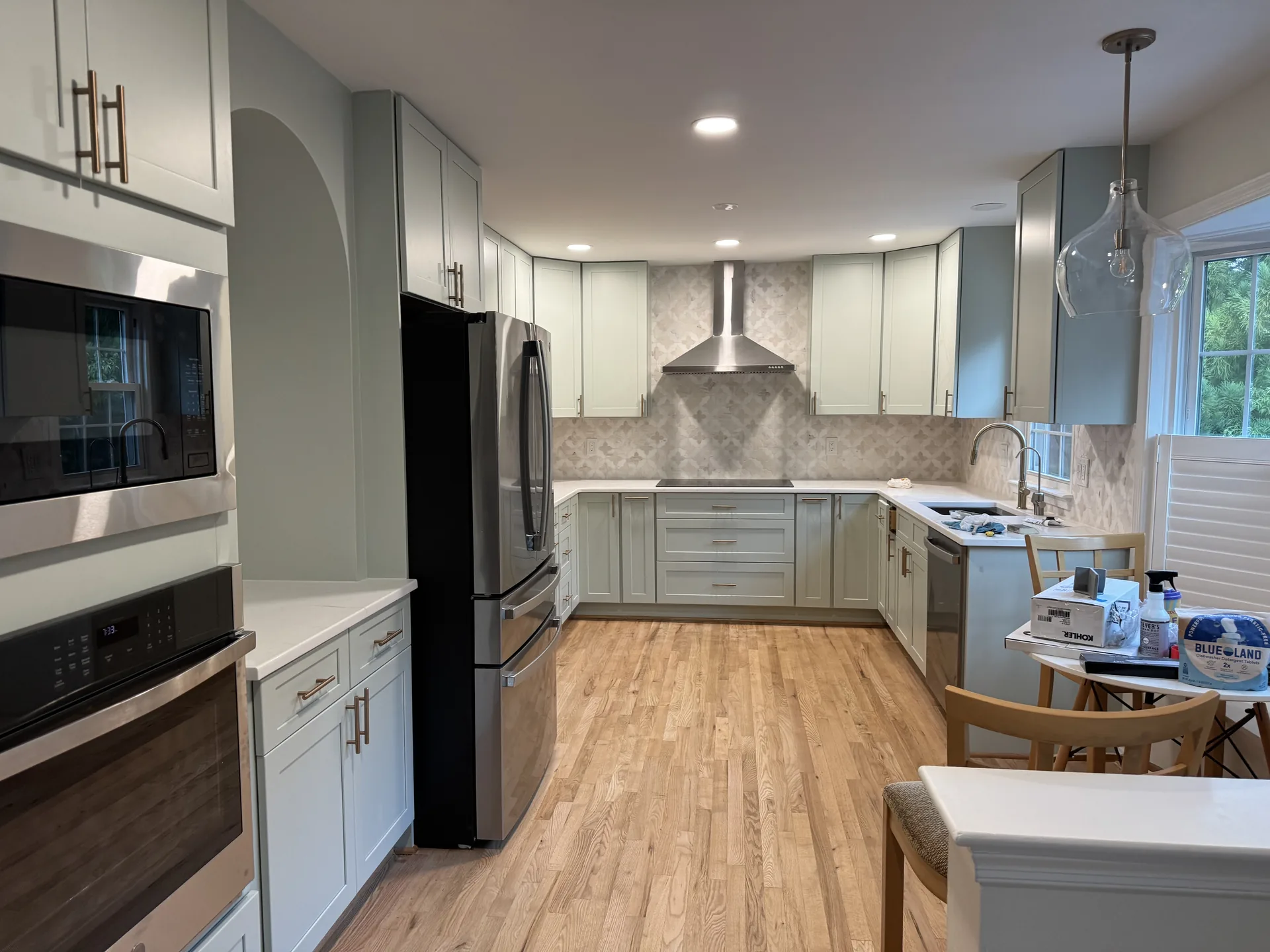 Kitchen cabinets & countertops in Vienna, VA by Kitchen Design Center
